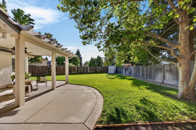 9801 Savonna Ct, Elk Grove, CA 95757