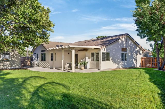9801 Savonna Ct, Elk Grove, CA 95757