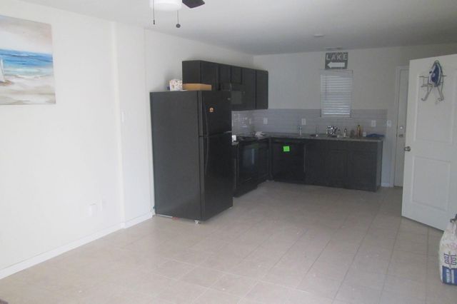 28612 Netawaka, Huntsville, TX 77320