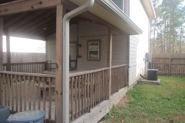 28612 Netawaka, Huntsville, TX 77320