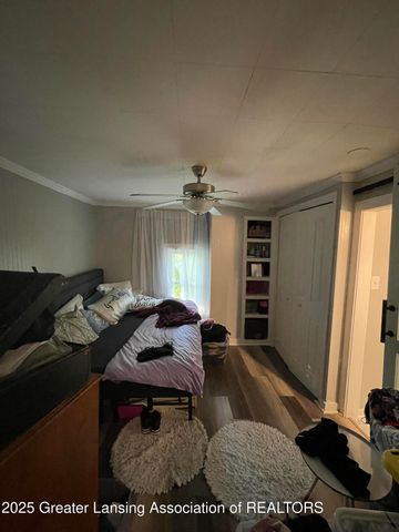 209 Mineral Street, Grand Ledge, MI 48837