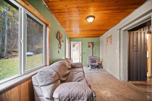 19896 TOWPATH Road, Meadville, PA 16335