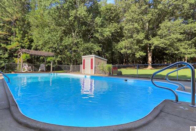 13492 State Route 94 E, Murray, KY 42071