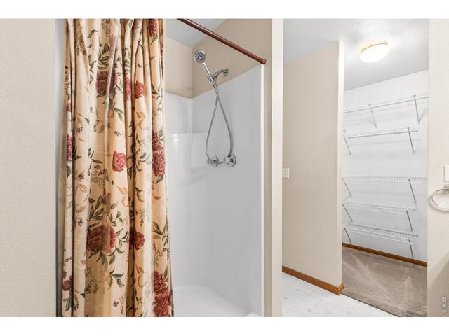 207 N 44th Ave, Greeley, CO 80634