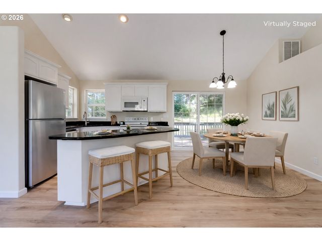 3417 VIDERA Dr, Eugene, OR 97405