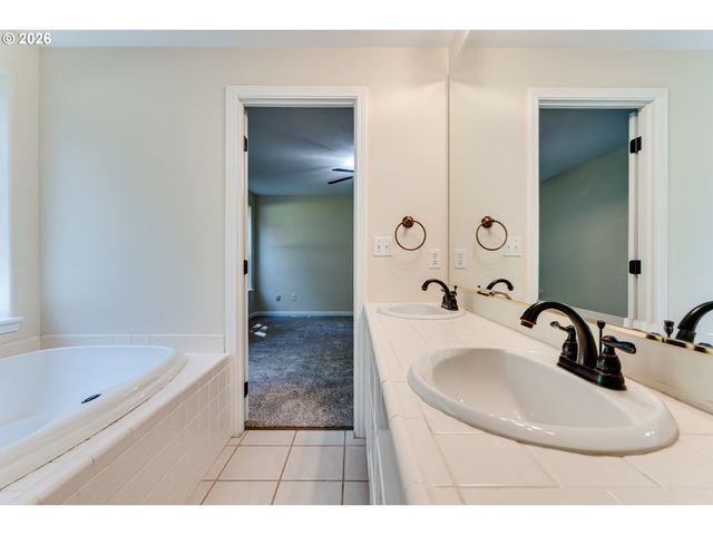 3417 VIDERA Dr, Eugene, OR 97405