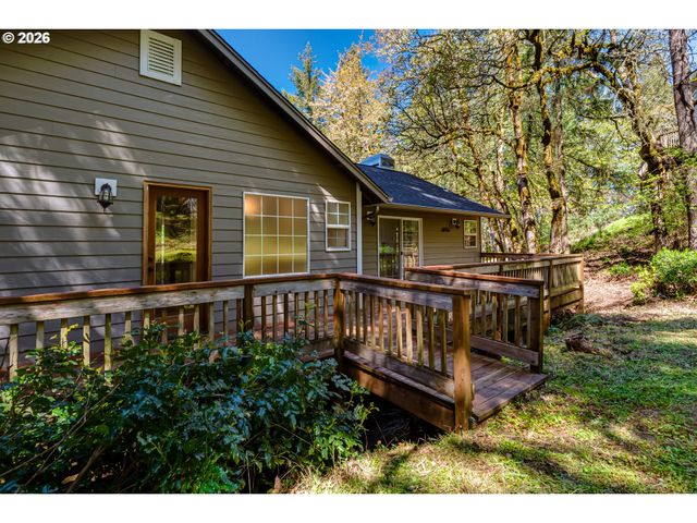 3417 VIDERA Dr, Eugene, OR 97405