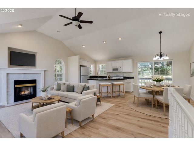 3417 VIDERA Dr, Eugene, OR 97405