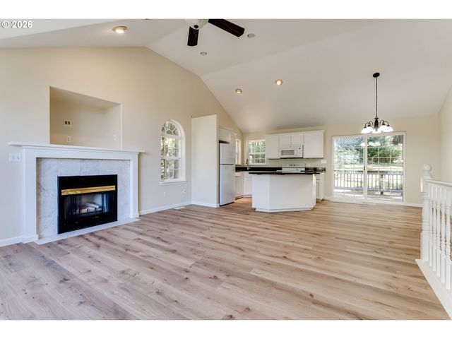 3417 VIDERA Dr, Eugene, OR 97405