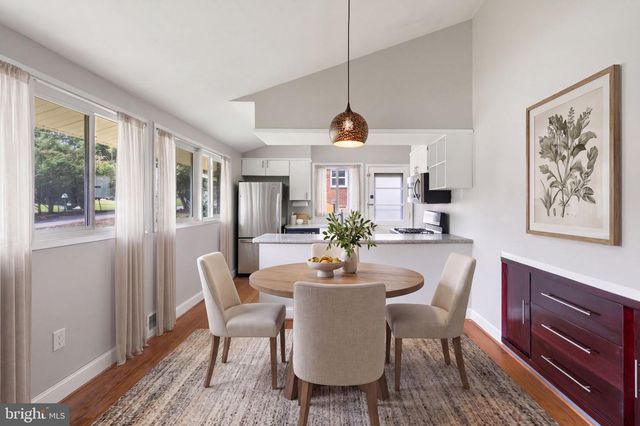 4526 ROUNDHILL RD, Alexandria, VA 22310