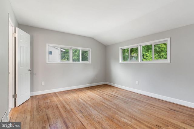 4526 ROUNDHILL RD, Alexandria, VA 22310