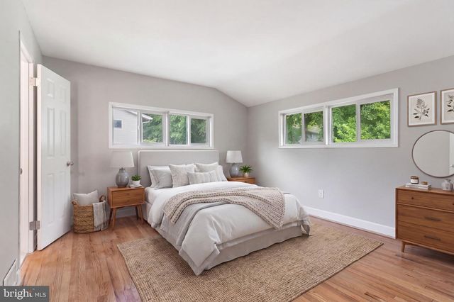 4526 ROUNDHILL RD, Alexandria, VA 22310