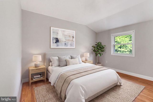 4526 ROUNDHILL RD, Alexandria, VA 22310