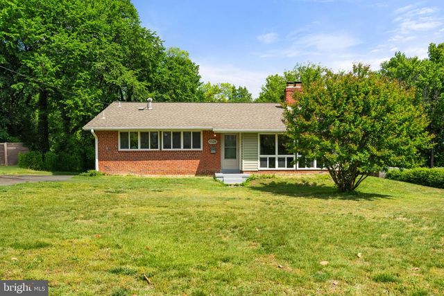 4526 ROUNDHILL RD, Alexandria, VA 22310