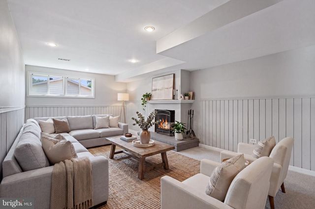 4526 ROUNDHILL RD, Alexandria, VA 22310