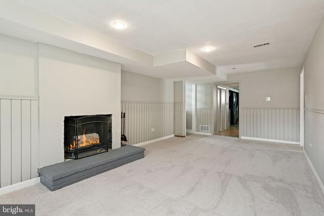 4526 ROUNDHILL RD, Alexandria, VA 22310