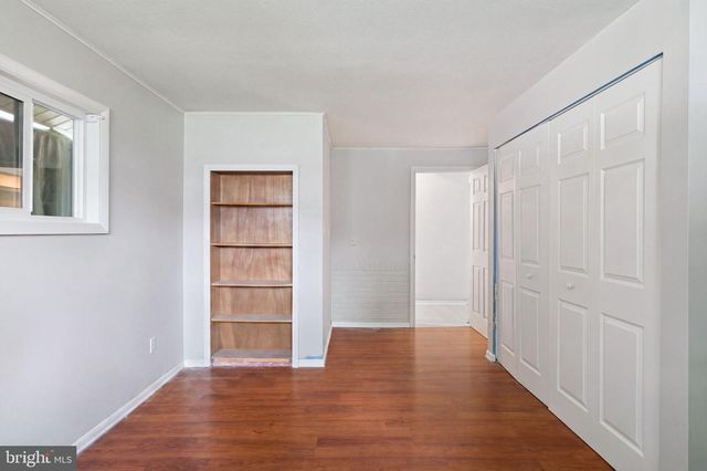 4526 ROUNDHILL RD, Alexandria, VA 22310