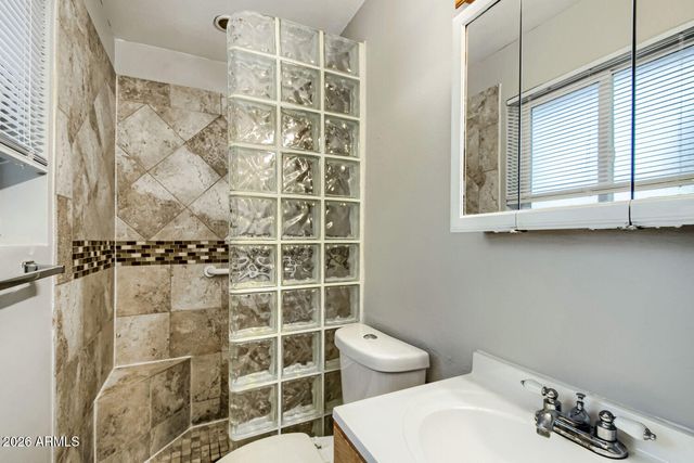 14808 N 38TH Street, Phoenix, AZ 85032