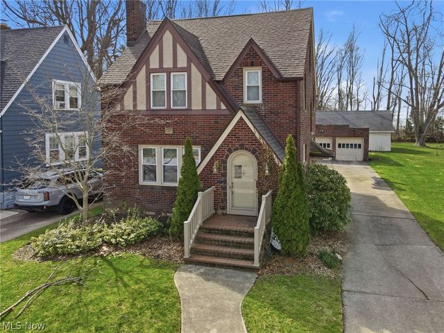 2679 Walnut Boulevard, Ashtabula, OH 44004