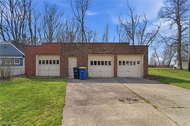 2679 Walnut Boulevard, Ashtabula, OH 44004