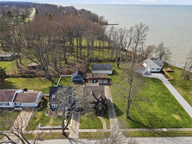 2679 Walnut Boulevard, Ashtabula, OH 44004