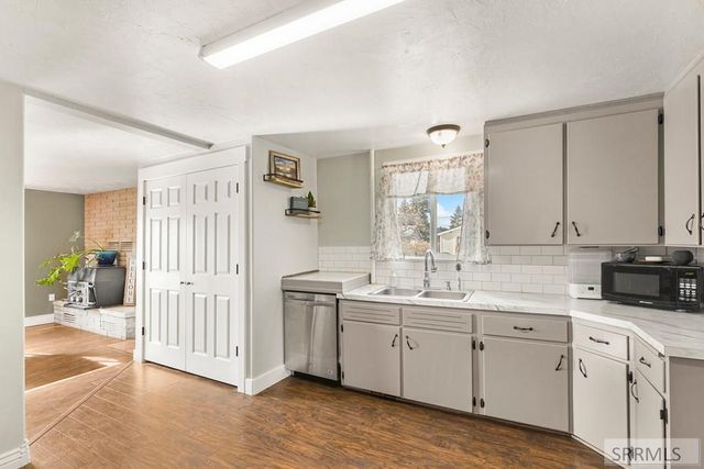 3242 E Lincoln Road, Idaho Falls, ID 83401