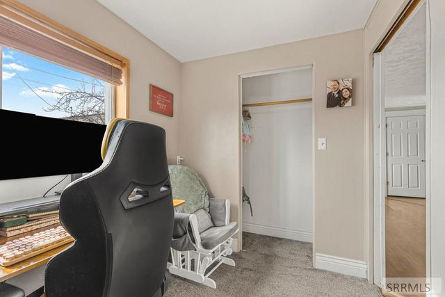 3242 E Lincoln Road, Idaho Falls, ID 83401