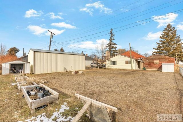 3242 E Lincoln Road, Idaho Falls, ID 83401