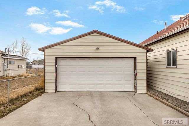 3242 E Lincoln Road, Idaho Falls, ID 83401