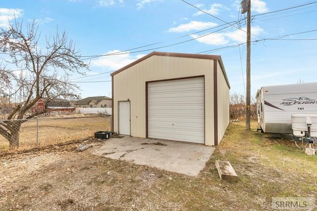 3242 E Lincoln Road, Idaho Falls, ID 83401