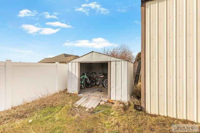 3242 E Lincoln Road, Idaho Falls, ID 83401