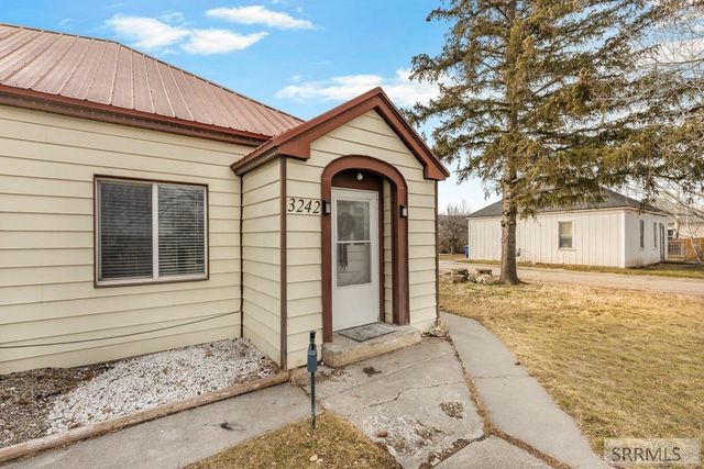 3242 E Lincoln Road, Idaho Falls, ID 83401