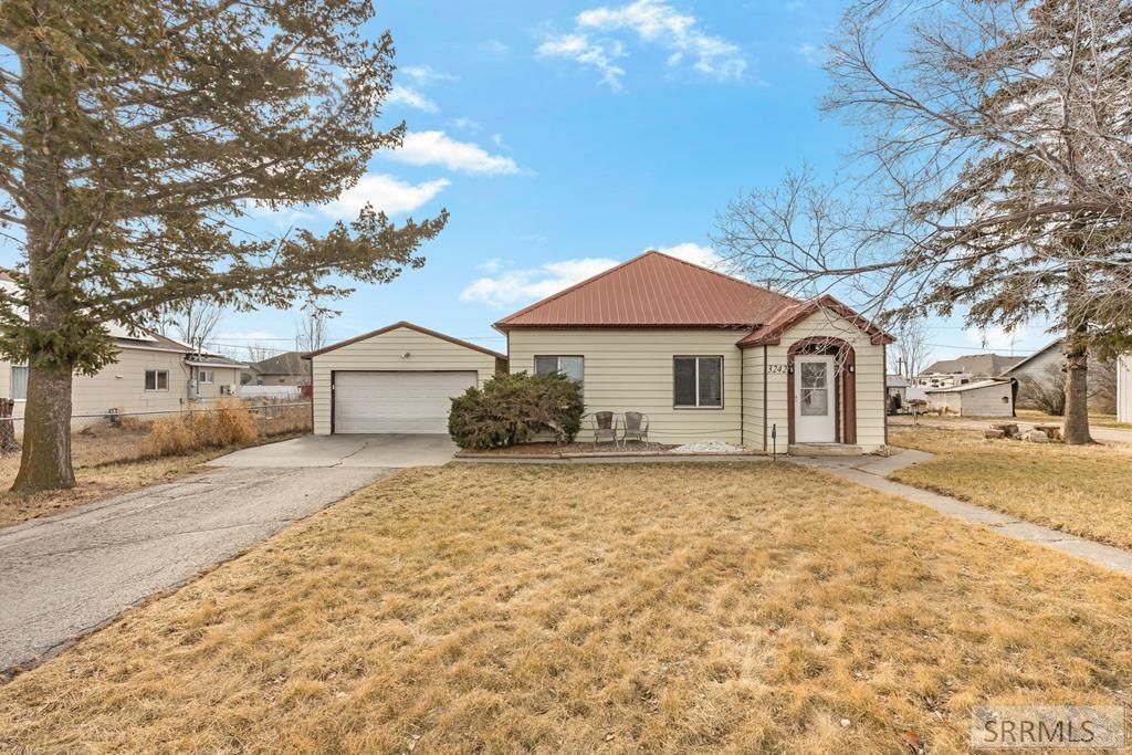 3242 E Lincoln Road, Idaho Falls, ID 83401