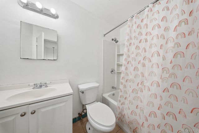 19 Red Barn Lane, Middletown, NY 10940