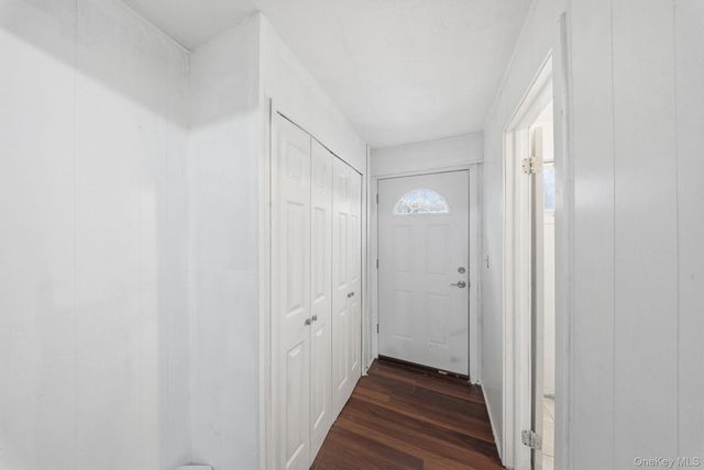 19 Red Barn Lane, Middletown, NY 10940