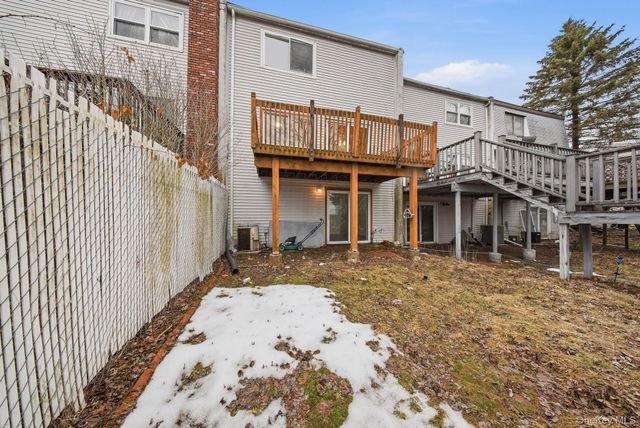 19 Red Barn Lane, Middletown, NY 10940