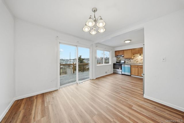 19 Red Barn Lane, Middletown, NY 10940