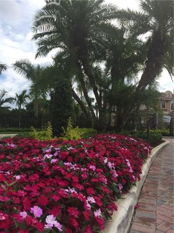 176 SW 127th Terrace, Plantation, FL 33325