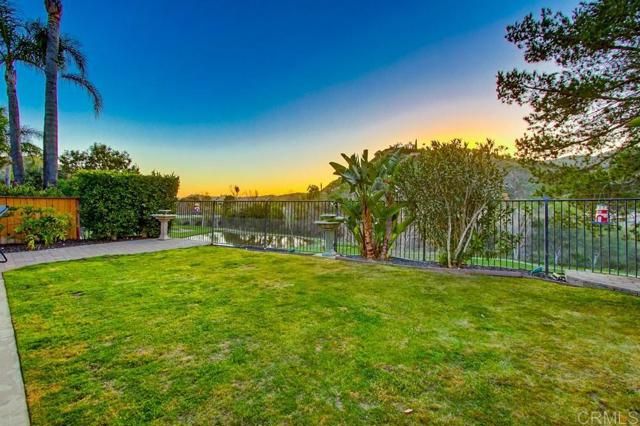 2345 Amber Oak Lane, Escondido, CA 92027