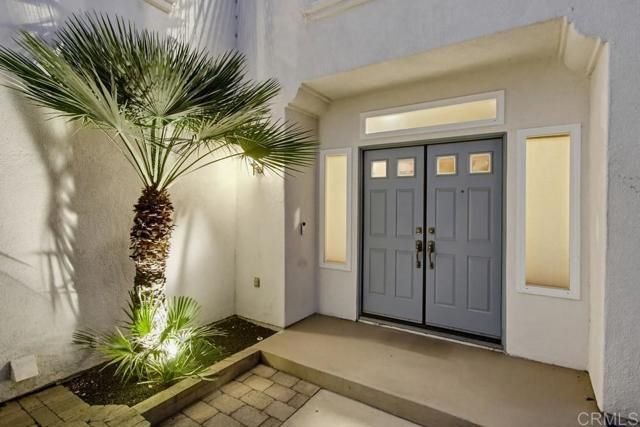 2345 Amber Oak Lane, Escondido, CA 92027