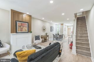 2070 BRIDGE ST, Philadelphia, PA 19124