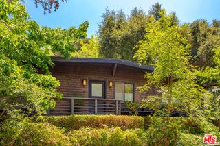 9648 Yoakum Drive, Beverly Hills, CA 90210