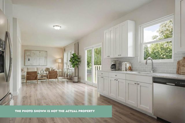 345 Canterbury Road, Commercial Point, OH 43116