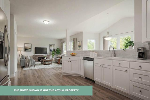 345 Canterbury Road, Commercial Point, OH 43116