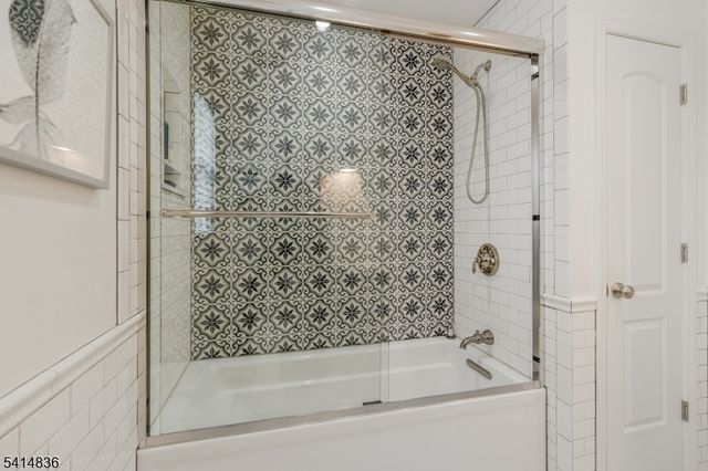 124 Howell Dr, Branchburg Twp., NJ 08876