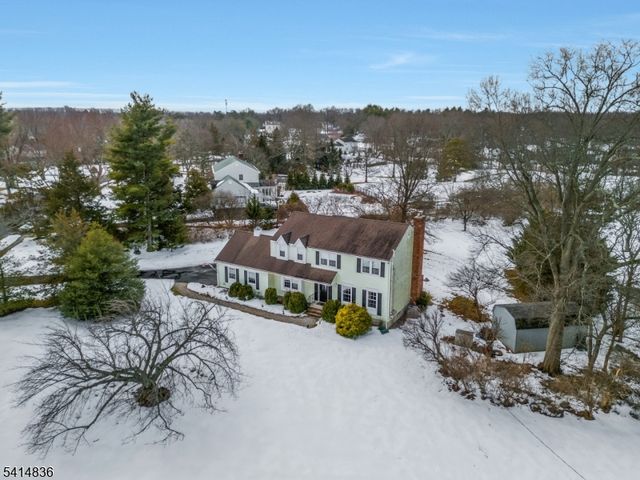 124 Howell Dr, Branchburg Twp., NJ 08876