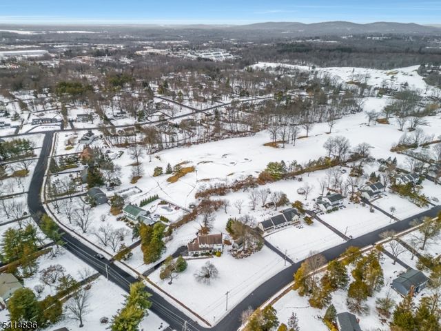 124 Howell Dr, Branchburg Twp., NJ 08876