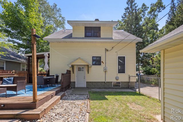 2246 Harding Avenue, Muskegon City, MI 49441