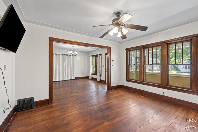 2246 Harding Avenue, Muskegon City, MI 49441