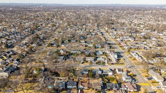 36 N Vivyen St, Bergenfield Boro, NJ 07621